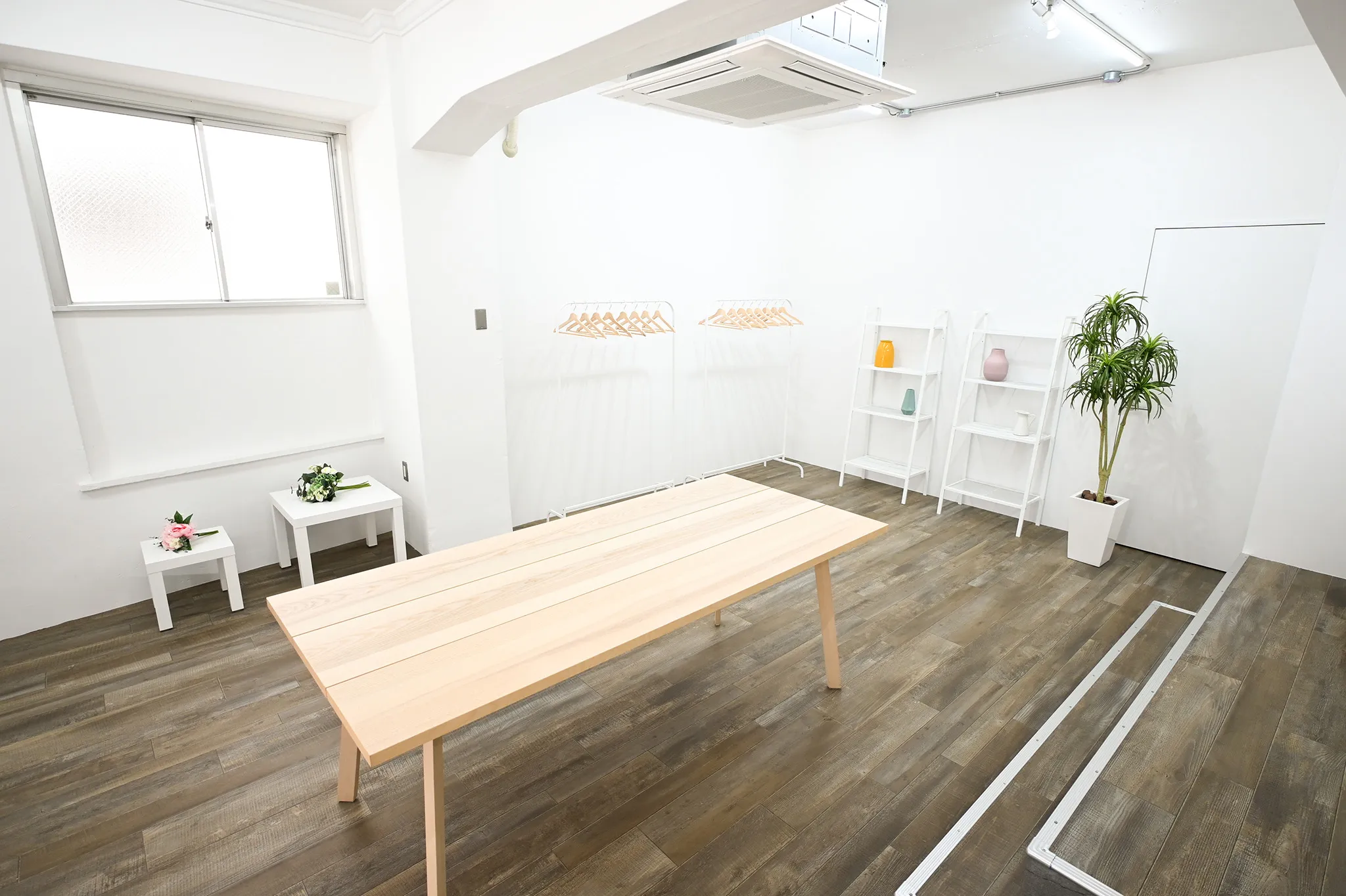 ポップアップストアや作品展示などに利用できます。